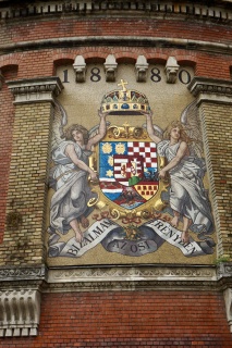 Coats of Arms always lends credibility