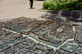 Upper old town and lower old town, in relief