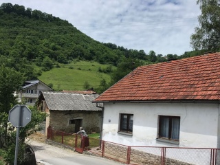 The drive was dotted with small towns