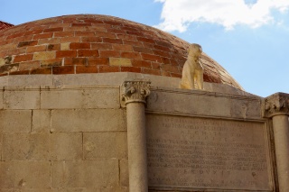 Onofrio's little dome, holding court over an empty bit of sky.