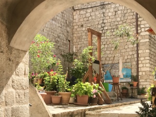 The courtyard the coffee belongs to.