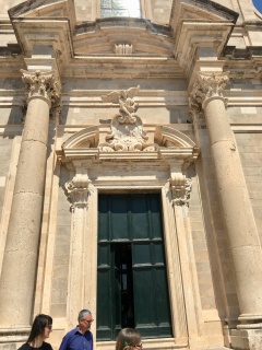 The Jesuit church, leaning back to fit it in.