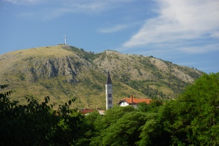 The cross on Hum Hill, watching over the valley.