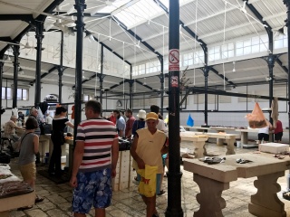 The Ribarnica. Iron hall, no flies. A local point of pride.