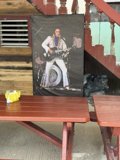 Elvis has not left this building