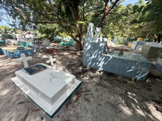 One of Caye Caulker’s two cemeteries